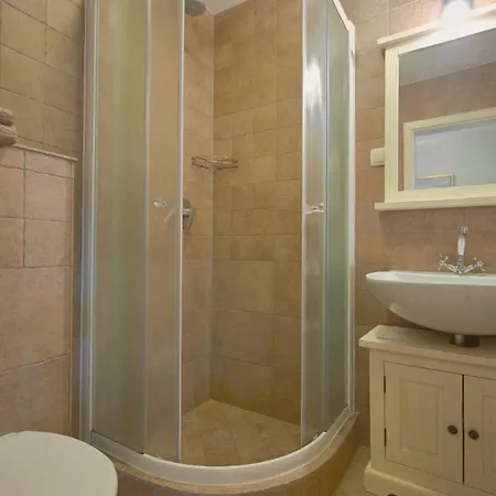 Rosa Apartman Vrboska